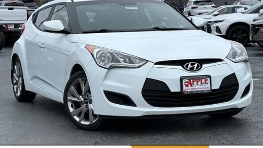 2016 Hyundai Veloster Base — Hatchback — 100,350 mi — Tinley Park, IL