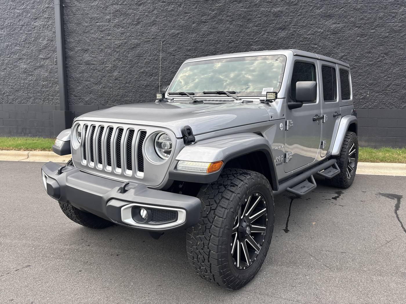 2020 Jeep Wrangler Sahara — SUV — 7,251 mi — Charlotte, NC