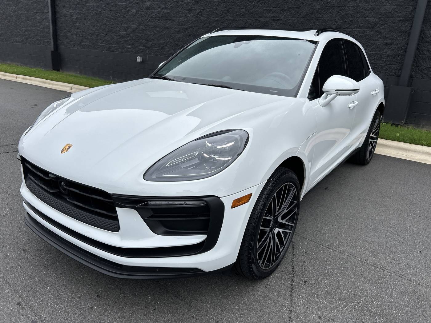 2025 Porsche Macan Macan — SUV — 6,035 mi — Charlotte, NC