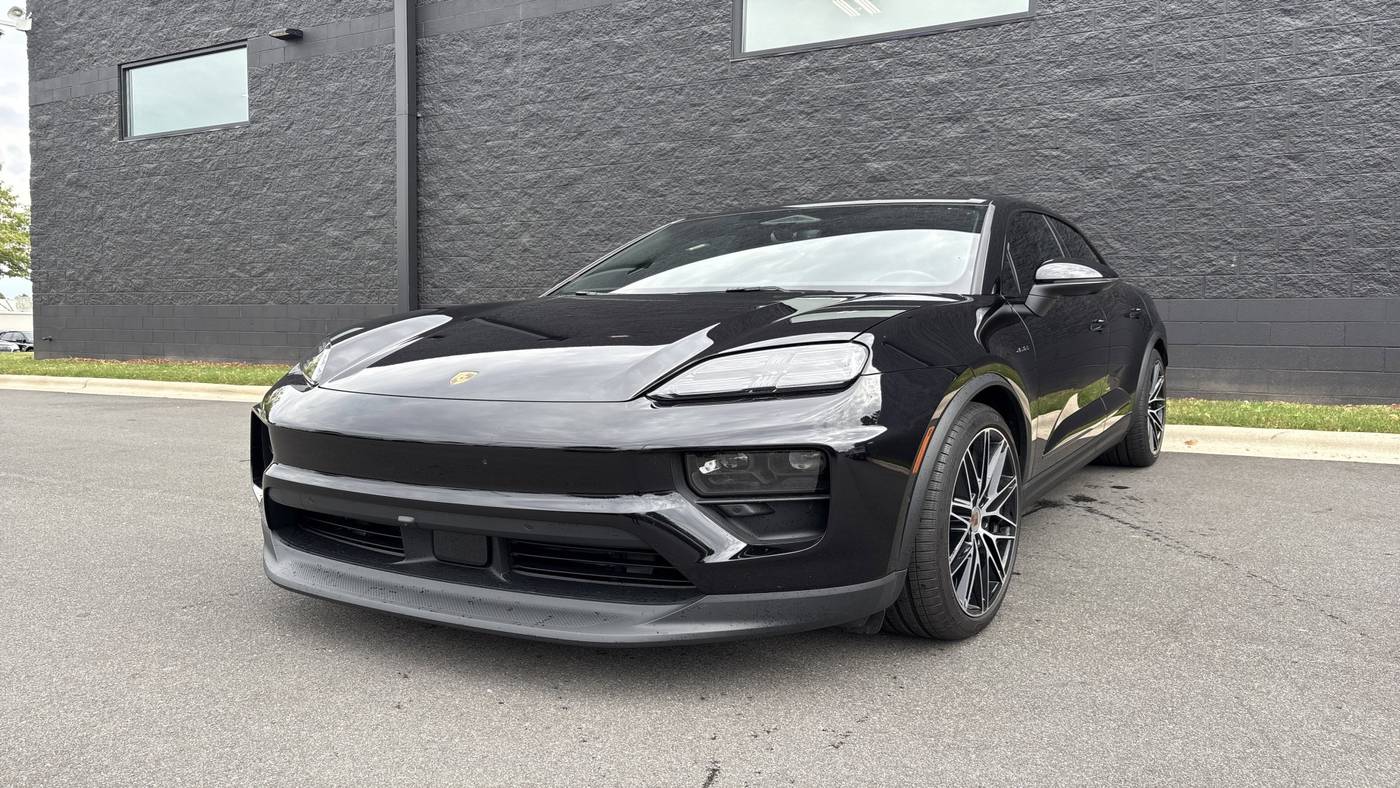 2025 Porsche Macan Electric 4S Electric — SUV — 5,661 mi — Charlotte, NC