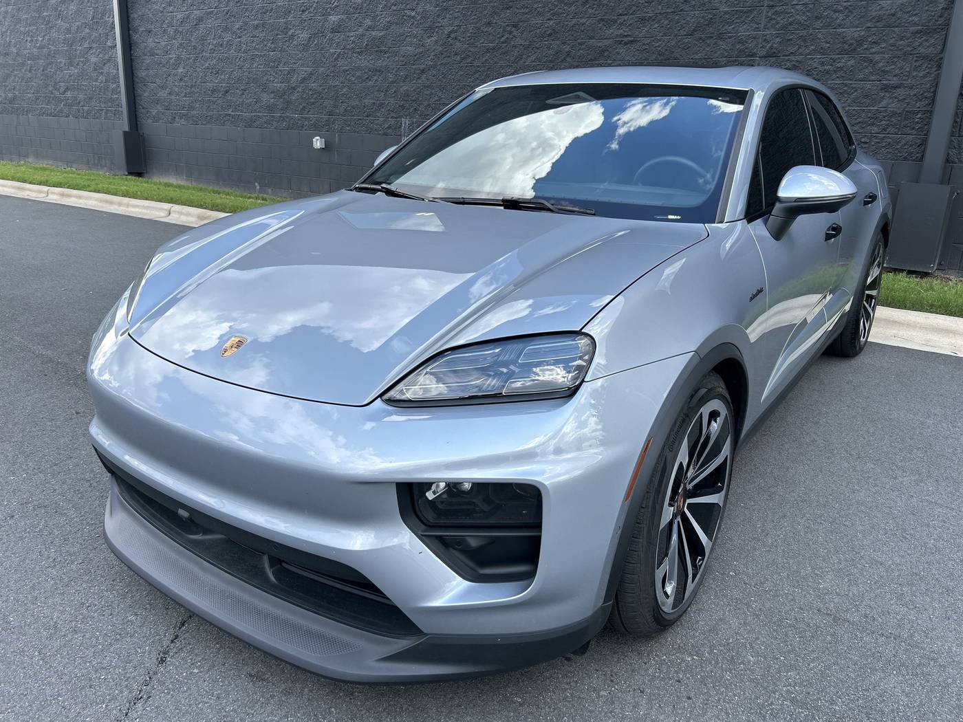 2025 Porsche Macan Electric 4 — SUV — 5,065 mi — Charlotte, NC