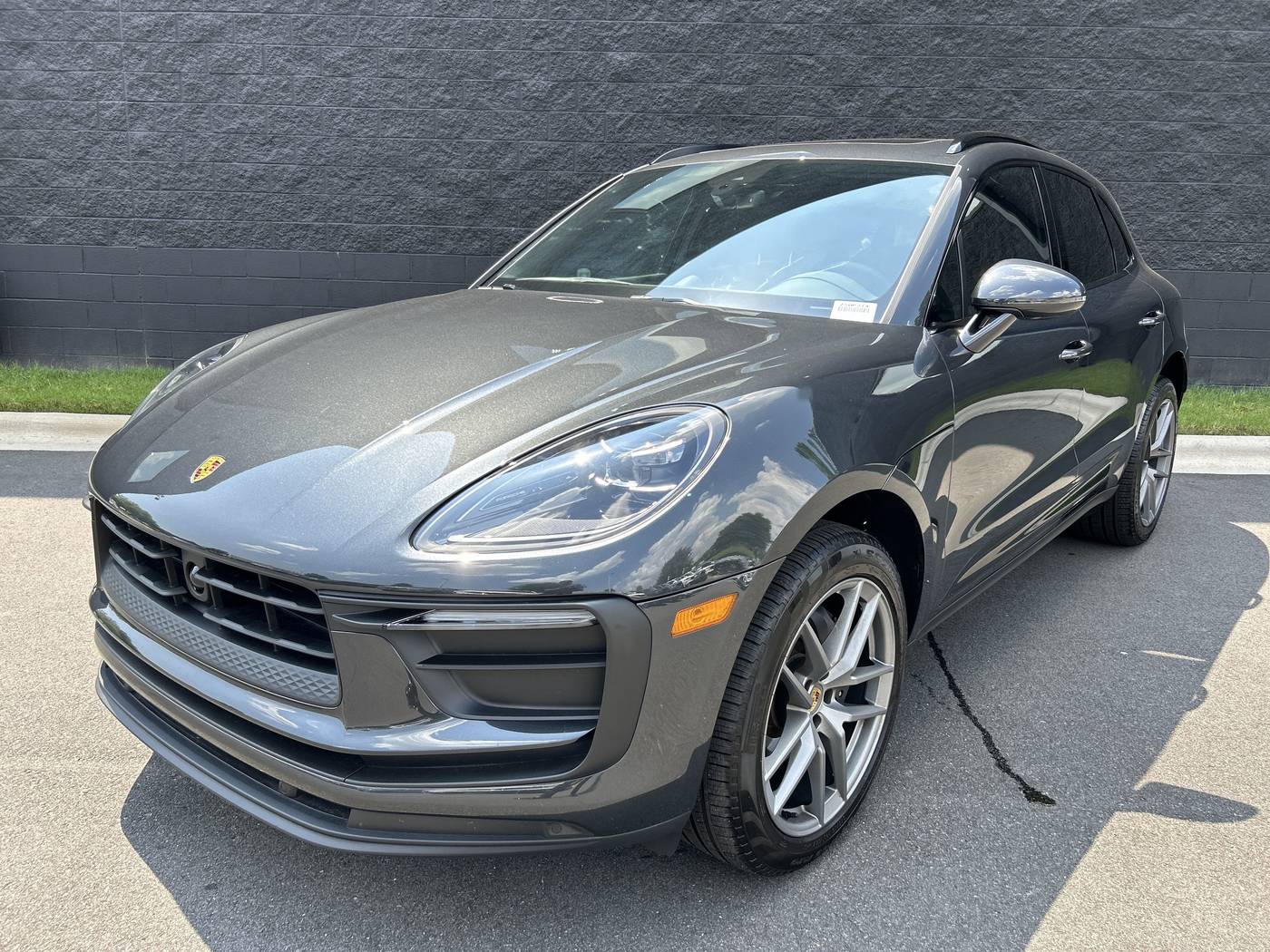 2025 Porsche Macan Macan — SUV — 5,932 mi — Charlotte, NC