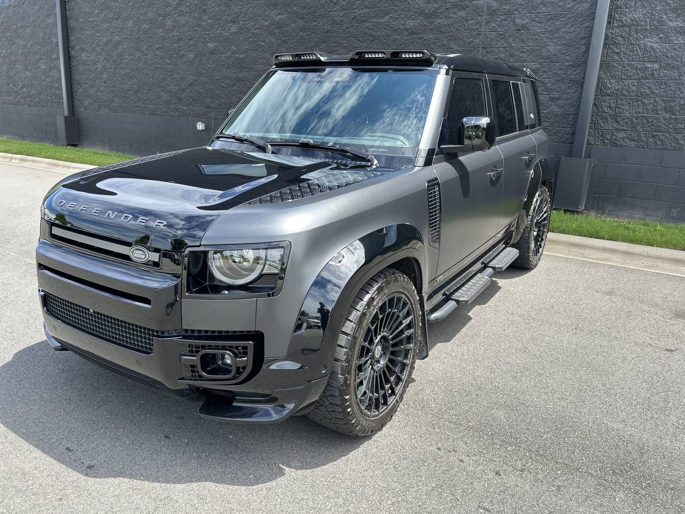 2023 Land Rover Defender V8 — SUV — 27,002 mi — Charlotte, NC