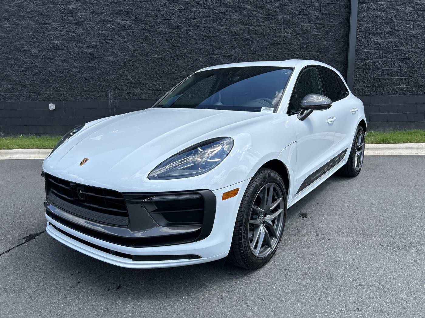 2025 Porsche Macan T — SUV — 4,340 mi — Charlotte, NC