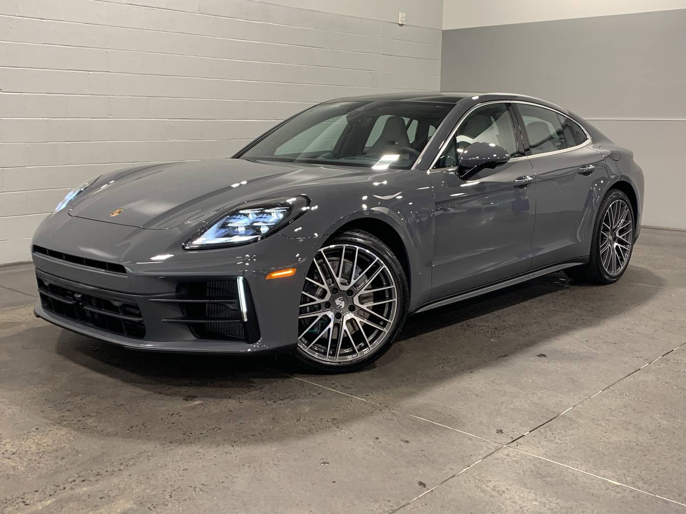 2026 Porsche Panamera 4 E-Hybrid