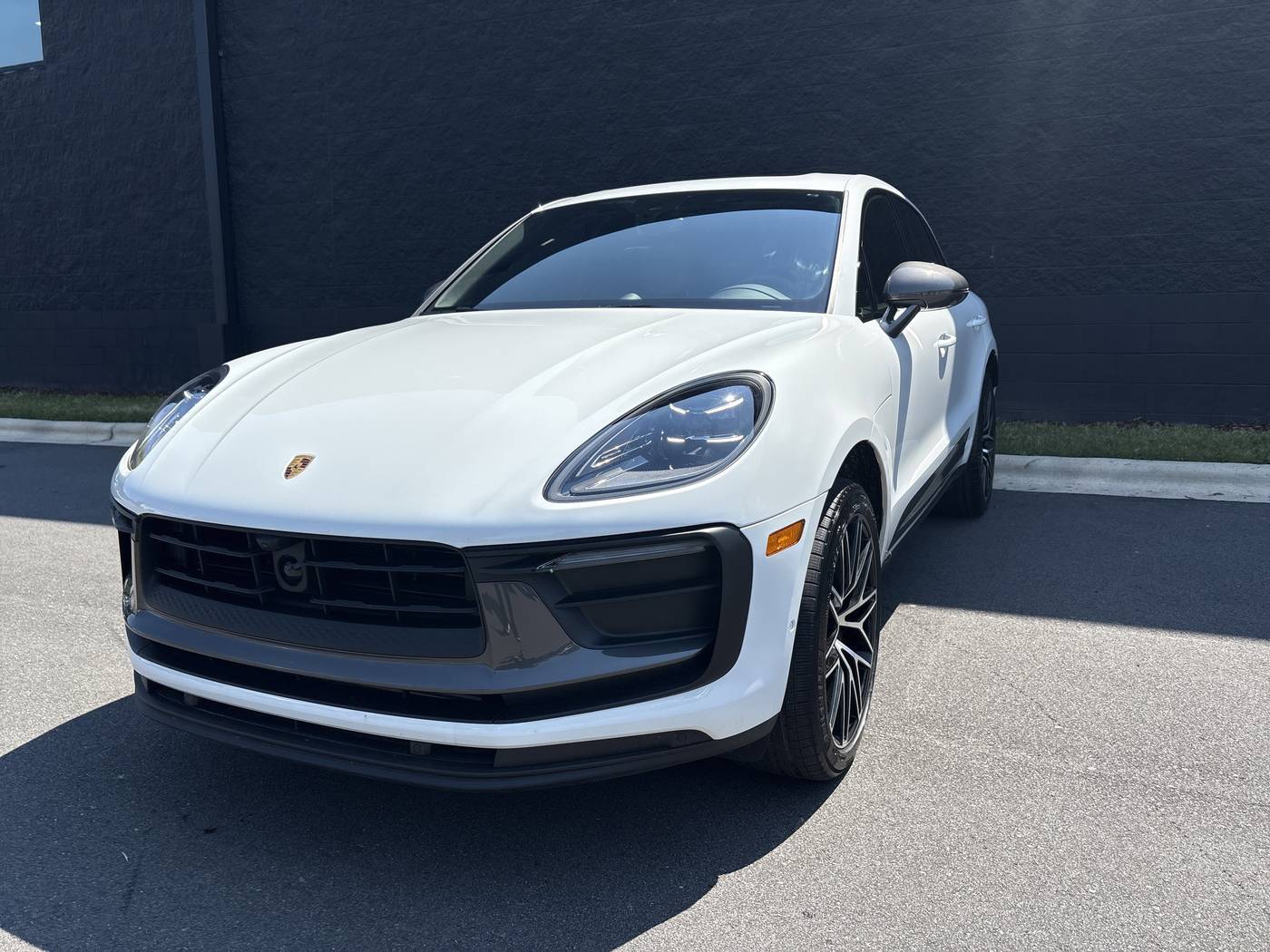 2025 Porsche Macan T — SUV — 4,239 mi — Charlotte, NC