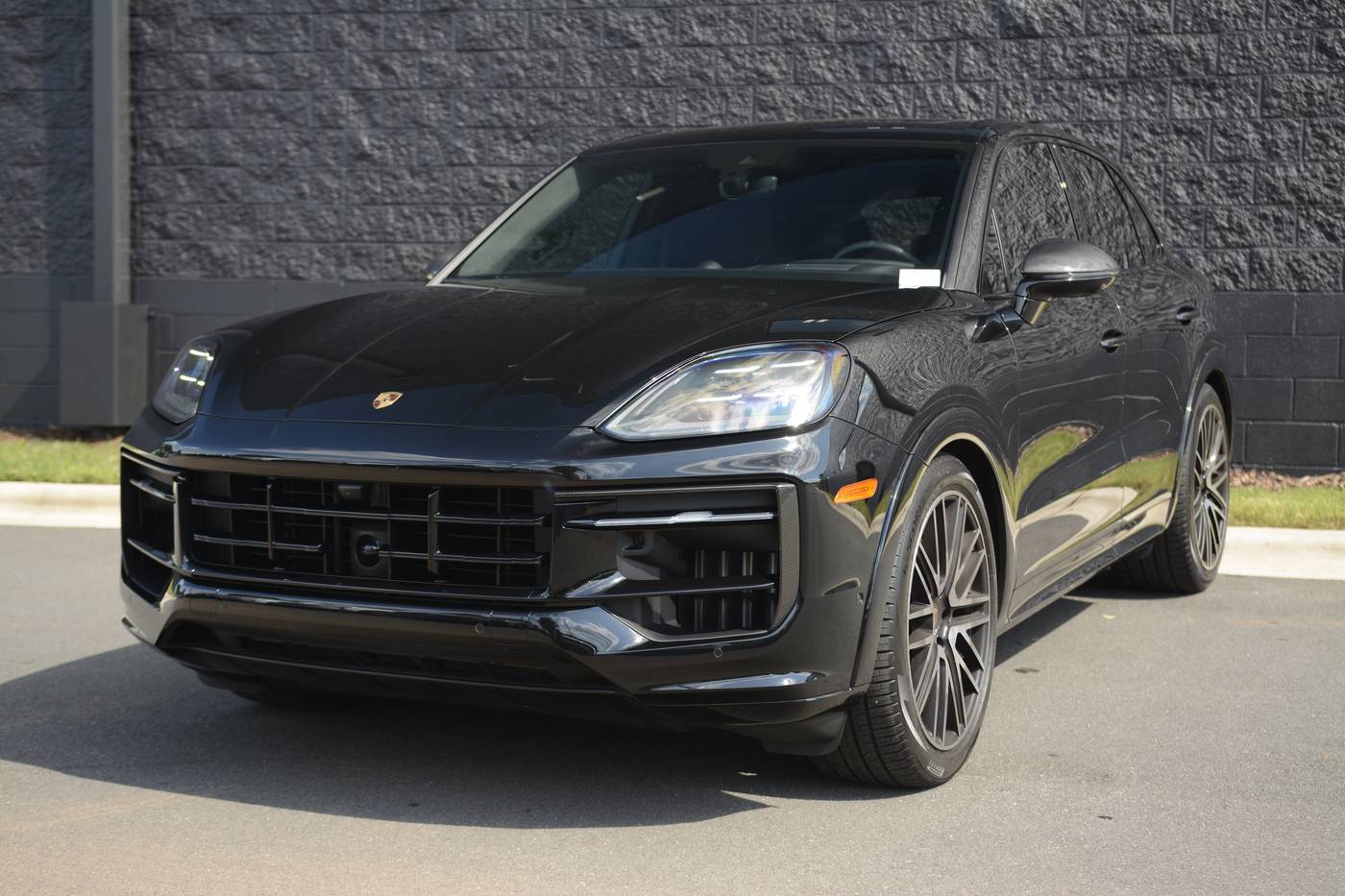 2025 Porsche Cayenne GTS