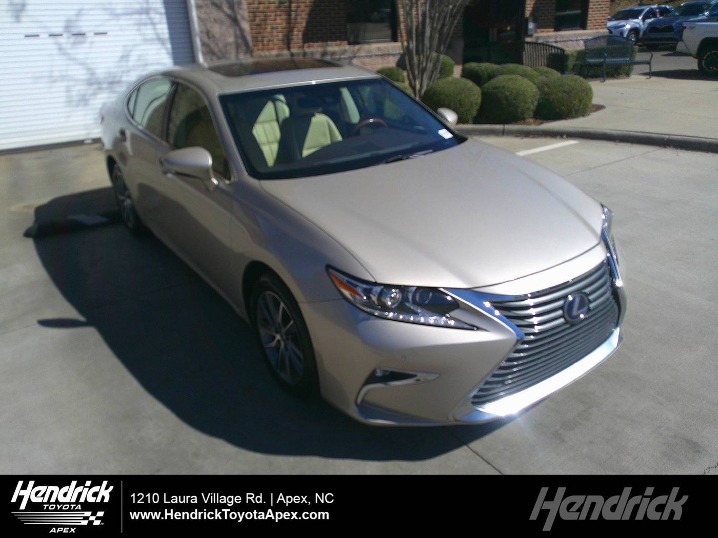 2016 Lexus ES ES 300h — Sedan — 147,201 mi — Apex, NC