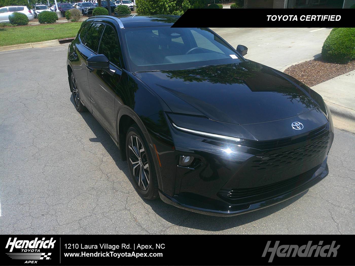 2025 Toyota Crown Signia XLE — SUV — 8,657 mi — Apex, NC