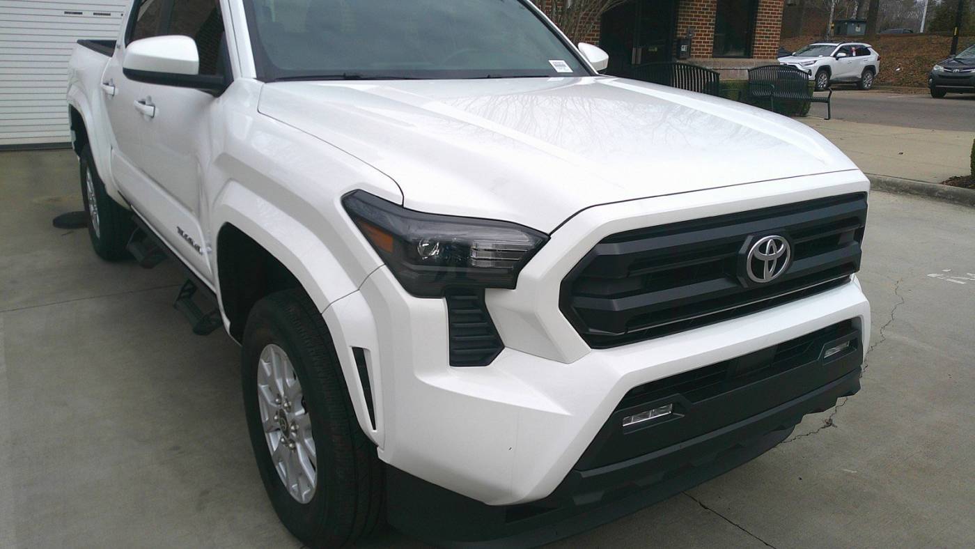 2024 Toyota Tacoma SR5 — Pickup Truck — 22,931 mi — Apex, NC