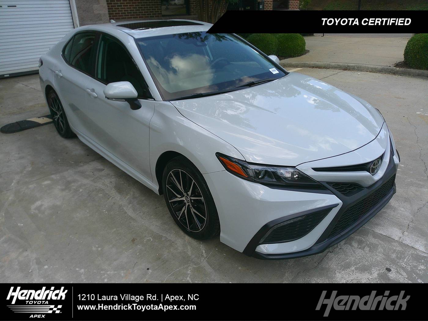 2022 Toyota Camry SE — Sedan — 27,991 mi — Apex, NC