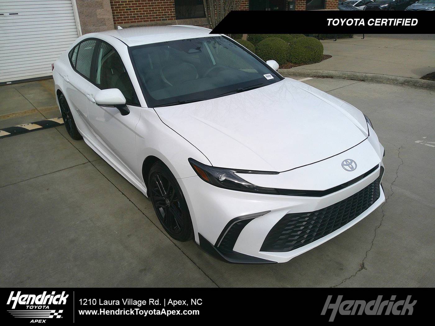 2025 Toyota Camry SE — Sedan — 5,222 mi — Apex, NC
