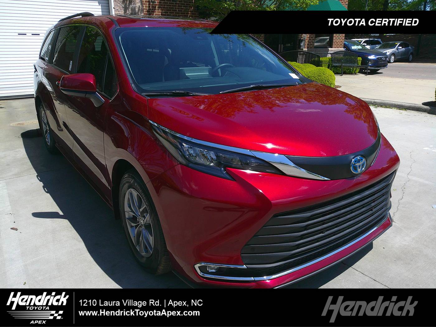 2024 Toyota Sienna XLE — Minivan — 34,906 mi — Apex, NC