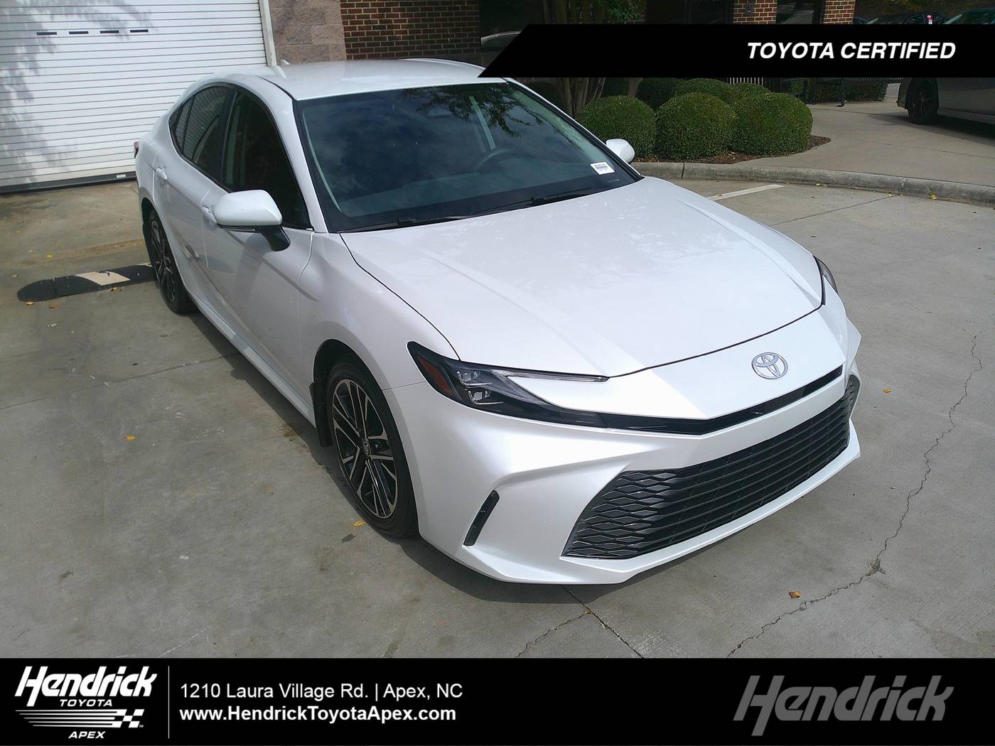 2025 Toyota Camry Hybrid XLE — Sedan — 11,264 mi — Apex, NC