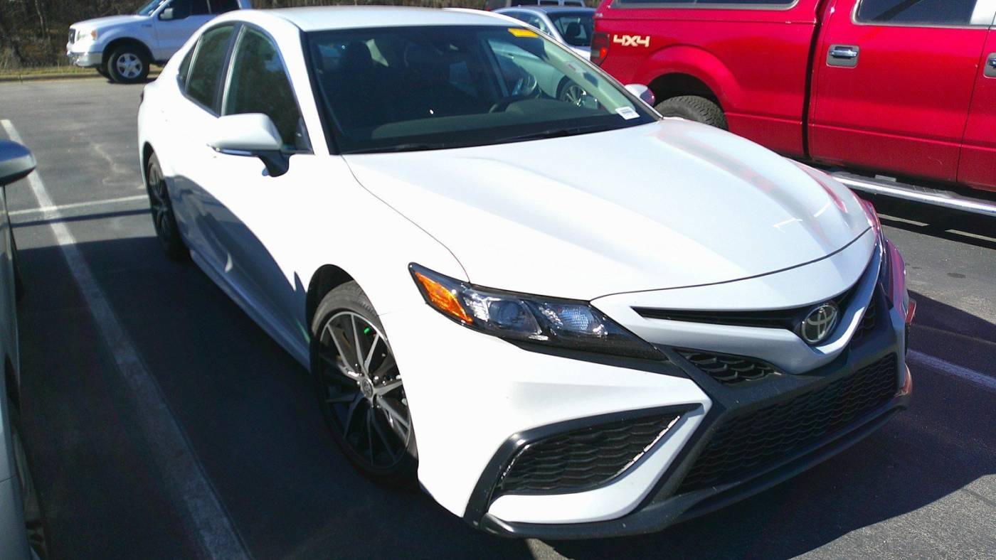 2024 Toyota Camry SE Nightshade — Sedan — 17,574 mi — Apex, NC