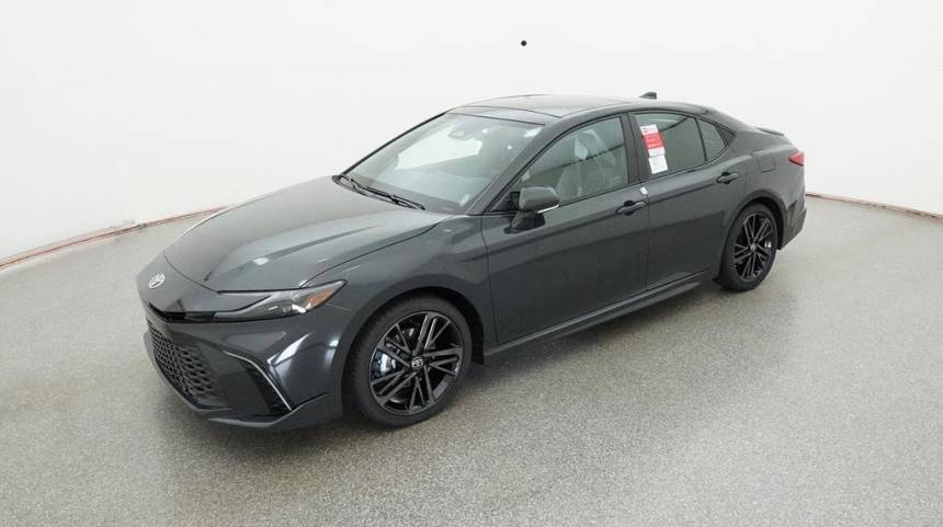 2025 Toyota Camry Hybrid XSE — Sedan — 43,499 mi — Apex, NC