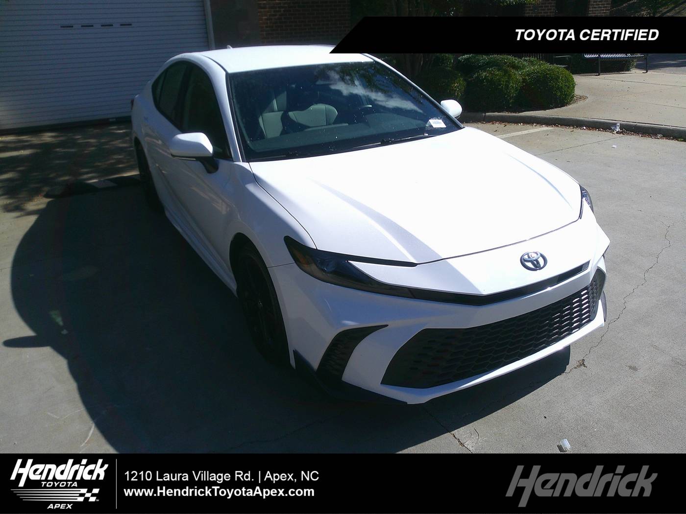 2025 Toyota Camry Hybrid SE — Sedan — 23,816 mi — Apex, NC