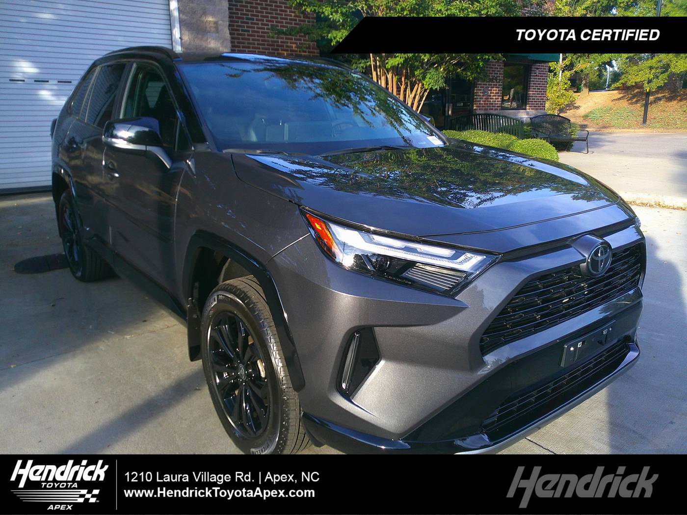 2025 Toyota RAV4 Hybrid XSE — SUV — 8,572 mi — Apex, NC