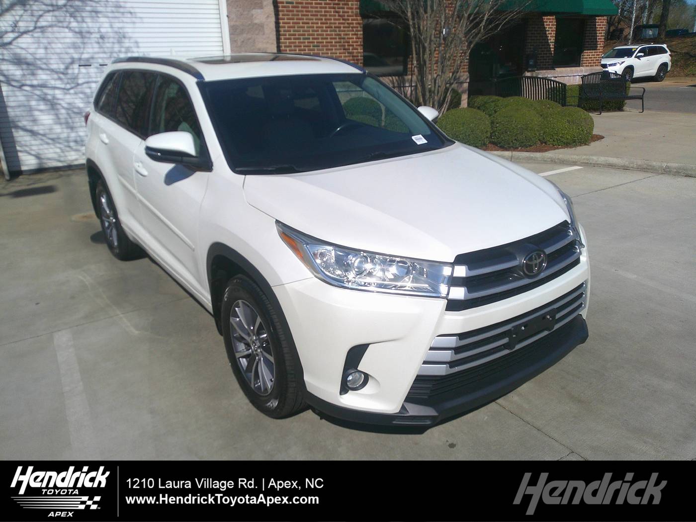 2017 Toyota Highlander XLE — SUV — 106,684 mi — Apex, NC