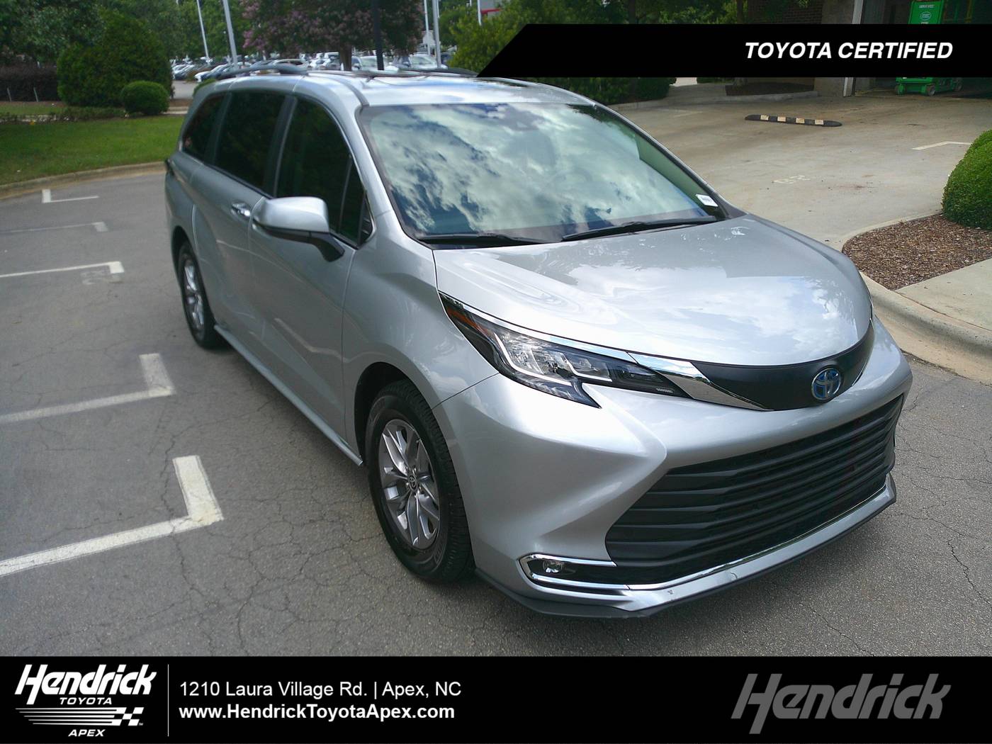 2022 Toyota Sienna XLE — Minivan — 44,590 mi — Apex, NC