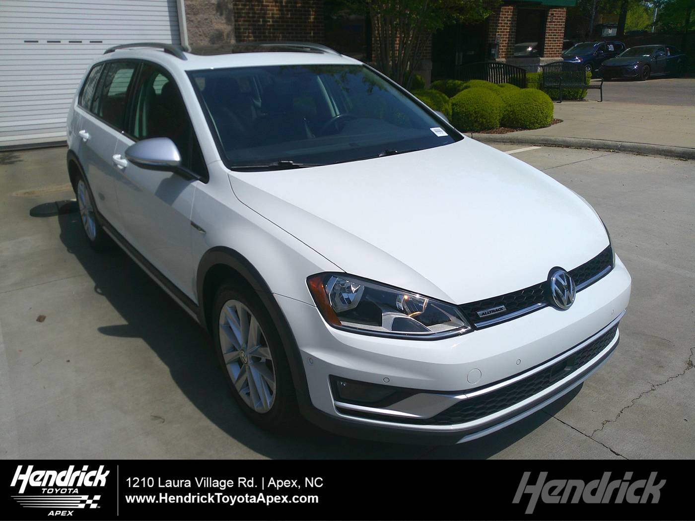 2017 Volkswagen Golf Alltrack SE — Wagon — 56,418 mi — Apex, NC