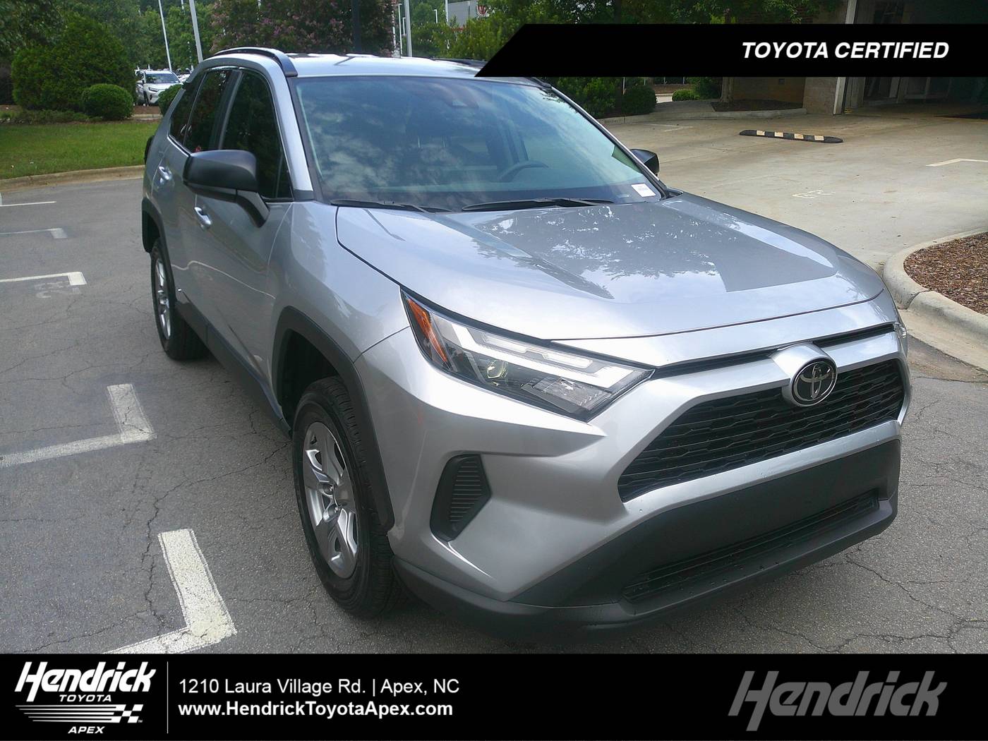 2025 Toyota RAV4 Hybrid LE — SUV — 6,366 mi — Apex, NC
