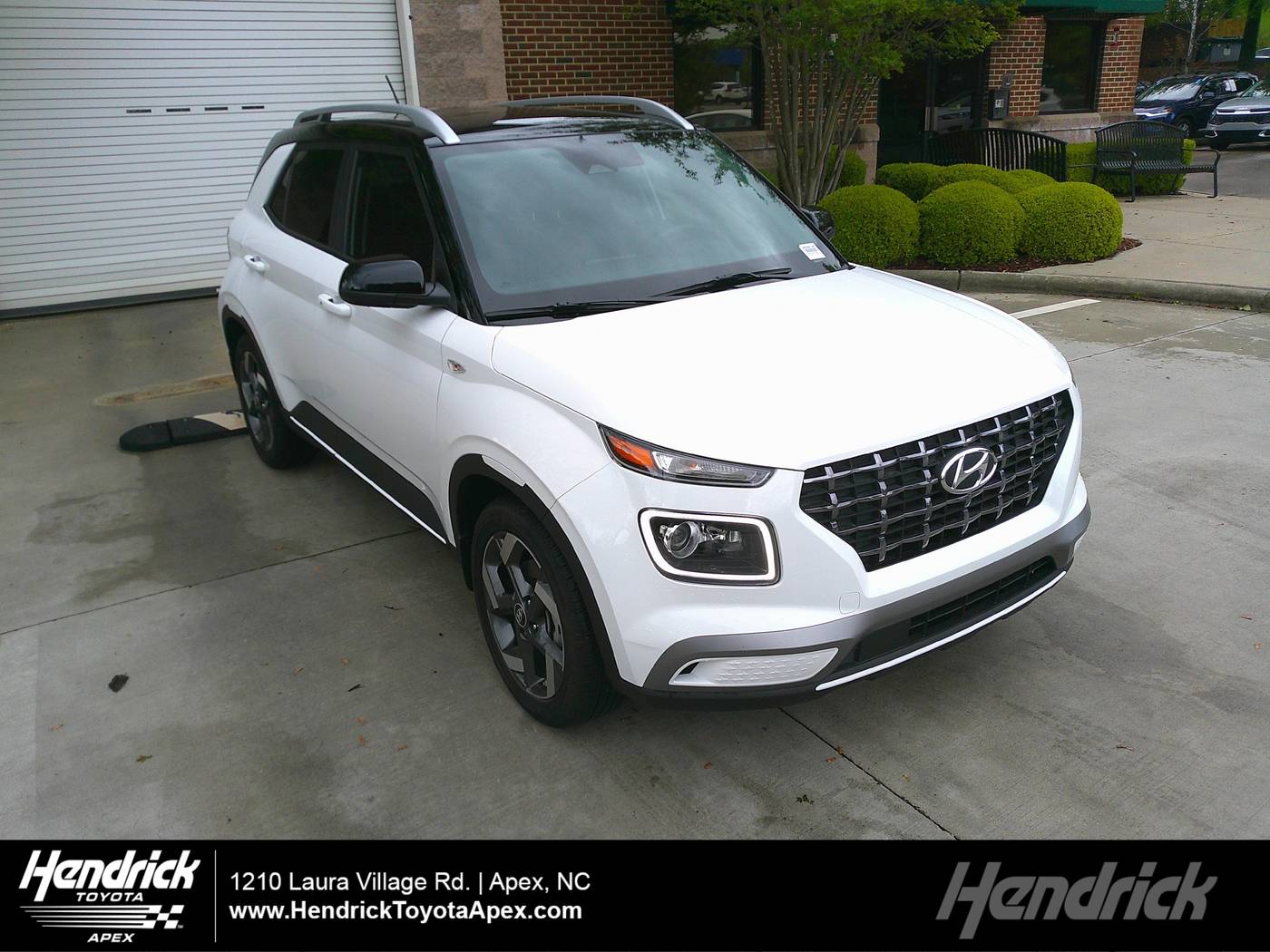 2023 Hyundai Venue Limited — SUV — 18,571 mi — Apex, NC
