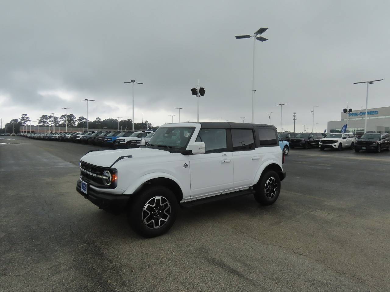 2023 Ford Bronco Outer Banks