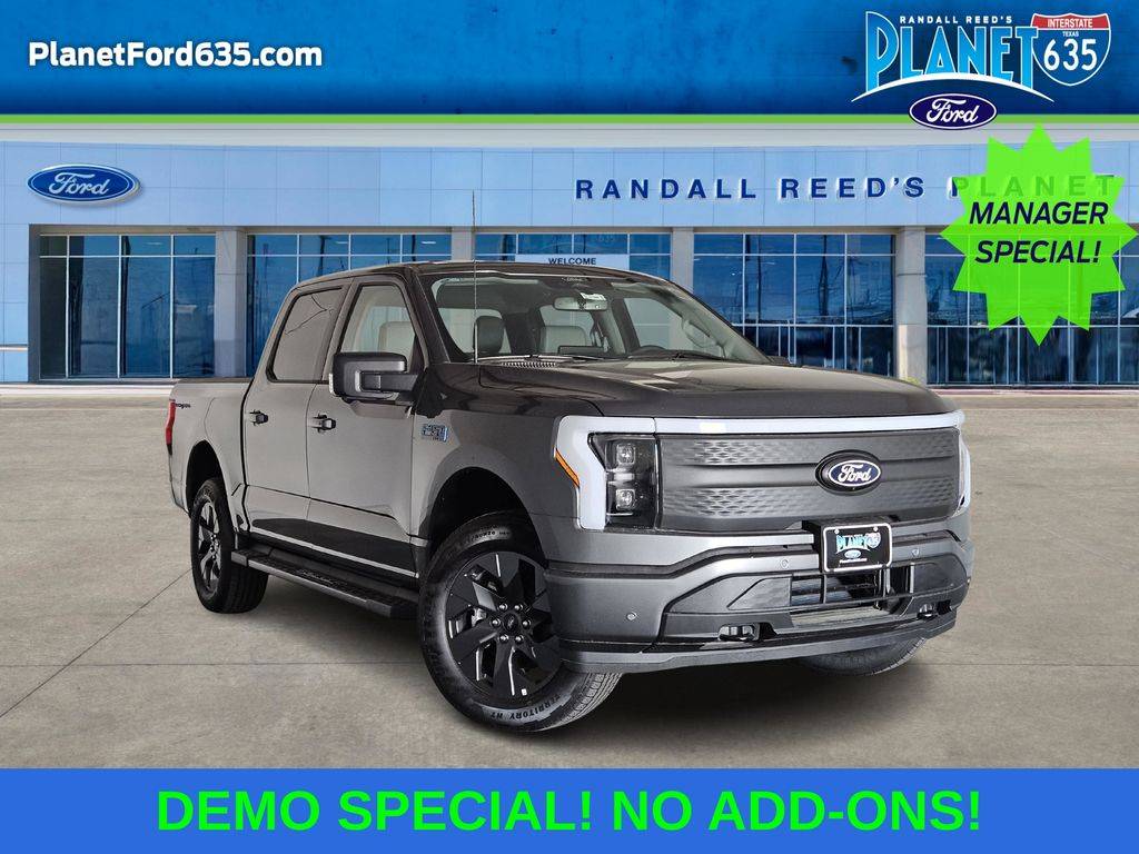 2025 Ford F-150 Lightning Flash
