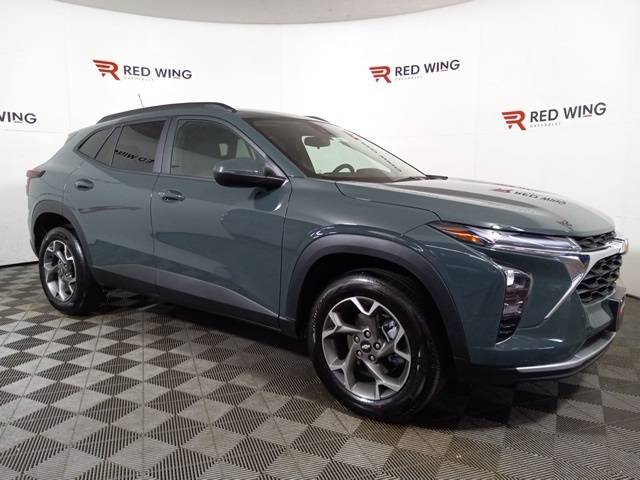 2025 Chevrolet Trax LT — SUV — 756 mi — Red Wing, MN