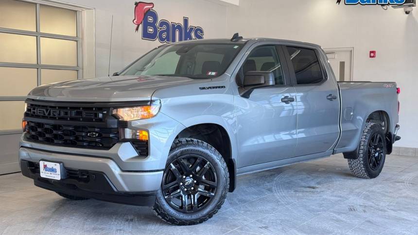 2023 Chevrolet Silverado 1500 Custom — Pickup Truck — 10,936 mi — Concord, NH