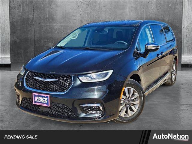 2023 Chrysler Pacifica Hybrid Limited — Minivan — 66,257 mi — Arlington, TX