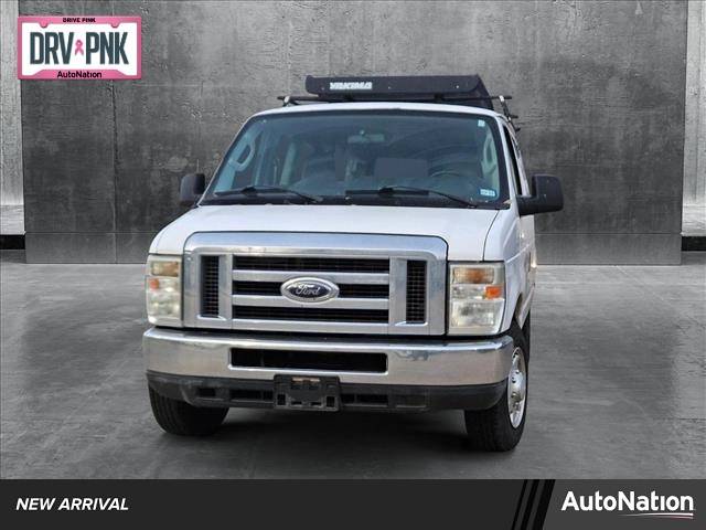 2011 Ford Econoline Wagon E-350 Super Duty XLT — Passenger Van — 92,454 mi — Ft. Worth, TX