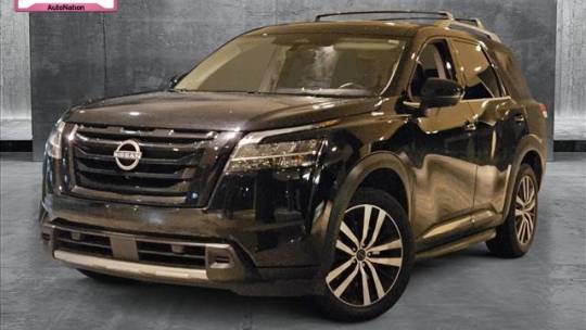 2023 Nissan Pathfinder Platinum — SUV — 35,001 mi — Ft. Worth, TX