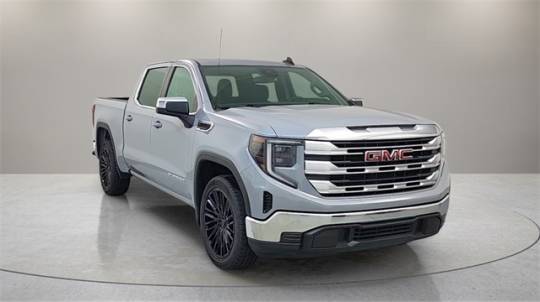 2024 GMC Sierra 1500 SLE — Pickup Truck — 33,700 mi — Irving, TX