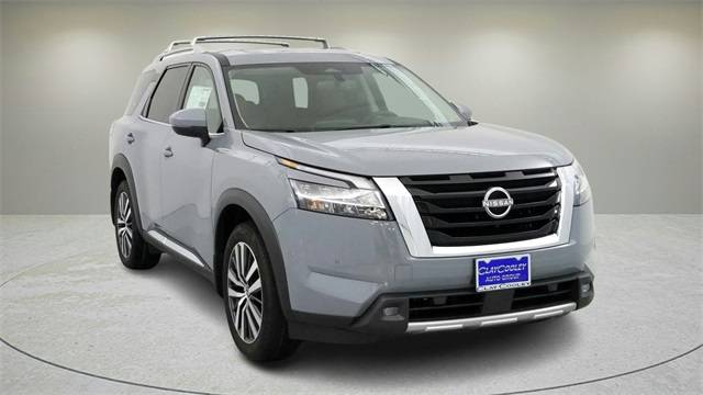 2023 Nissan Pathfinder Platinum — SUV — 26,000 mi — Irving, TX