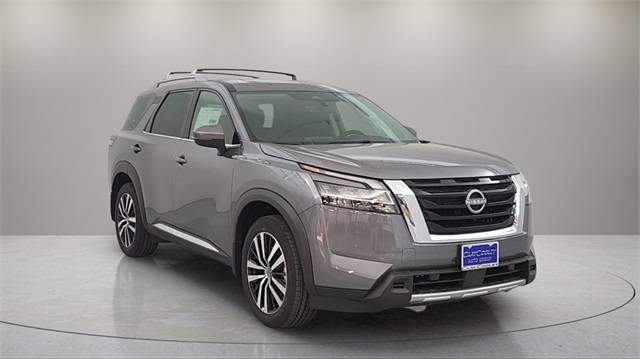 2024 Nissan Pathfinder Platinum — SUV — 13,627 mi — Irving, TX