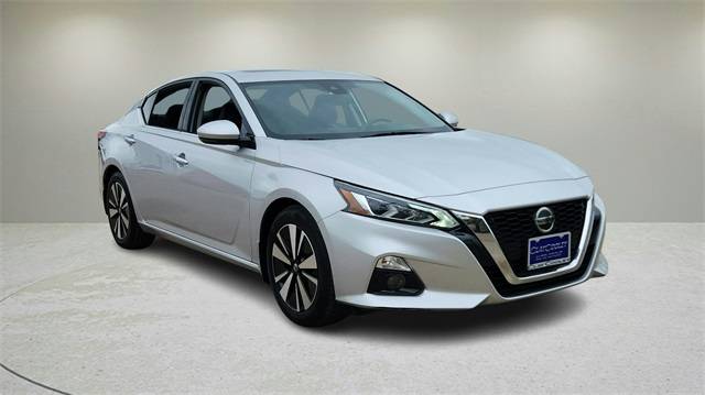 2021 Nissan Altima SL — Sedan — 33,180 mi — Irving, TX