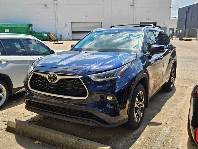 2021 Toyota Highlander XLE — SUV — 77,315 mi — Dallas, TX