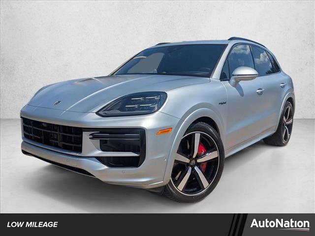 2025 Porsche Cayenne Turbo E-Hybrid — SUV — 3,076 mi — Houston, TX