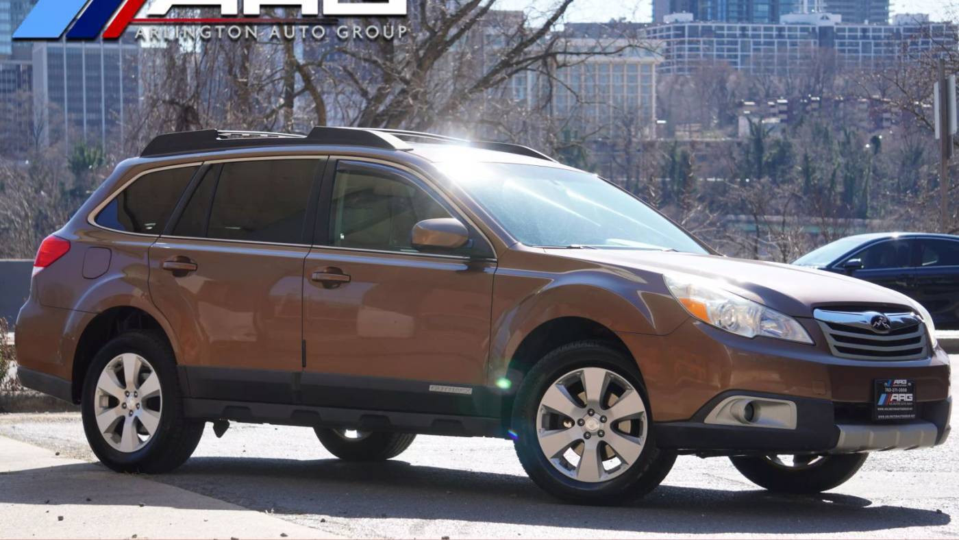 2011 Subaru Outback 2.5i Limited — SUV — 139,104 mi — Arlington, VA