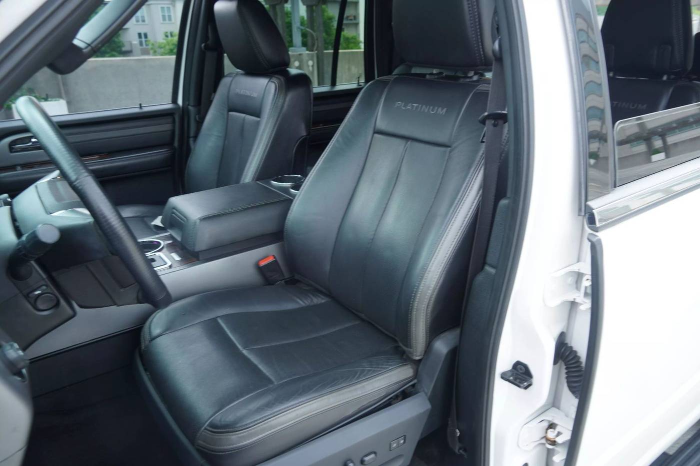 2016 Ford Expedition Platinum — SUV — 140,759 mi — Arlington, VA