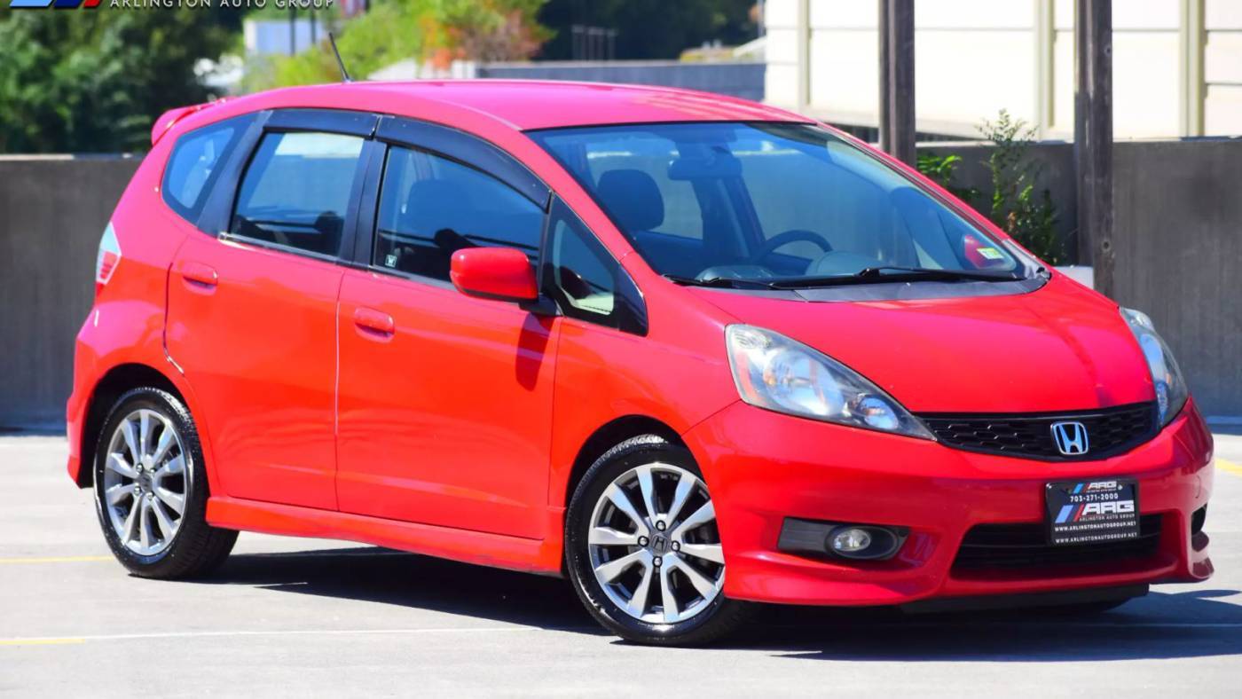 2013 Honda Fit Sport — Hatchback — 153,417 mi — Arlington, VA