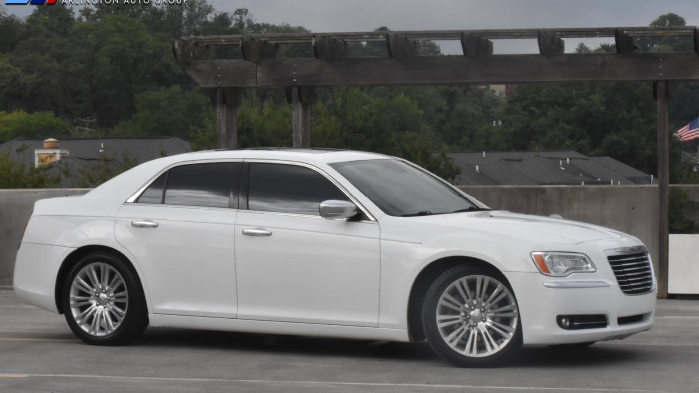 2012 Chrysler 300 C — Sedan — 142,167 mi — Arlington, VA