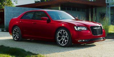 2015 Chrysler 300 S — Sedan — 32,393 mi — Spring, TX
