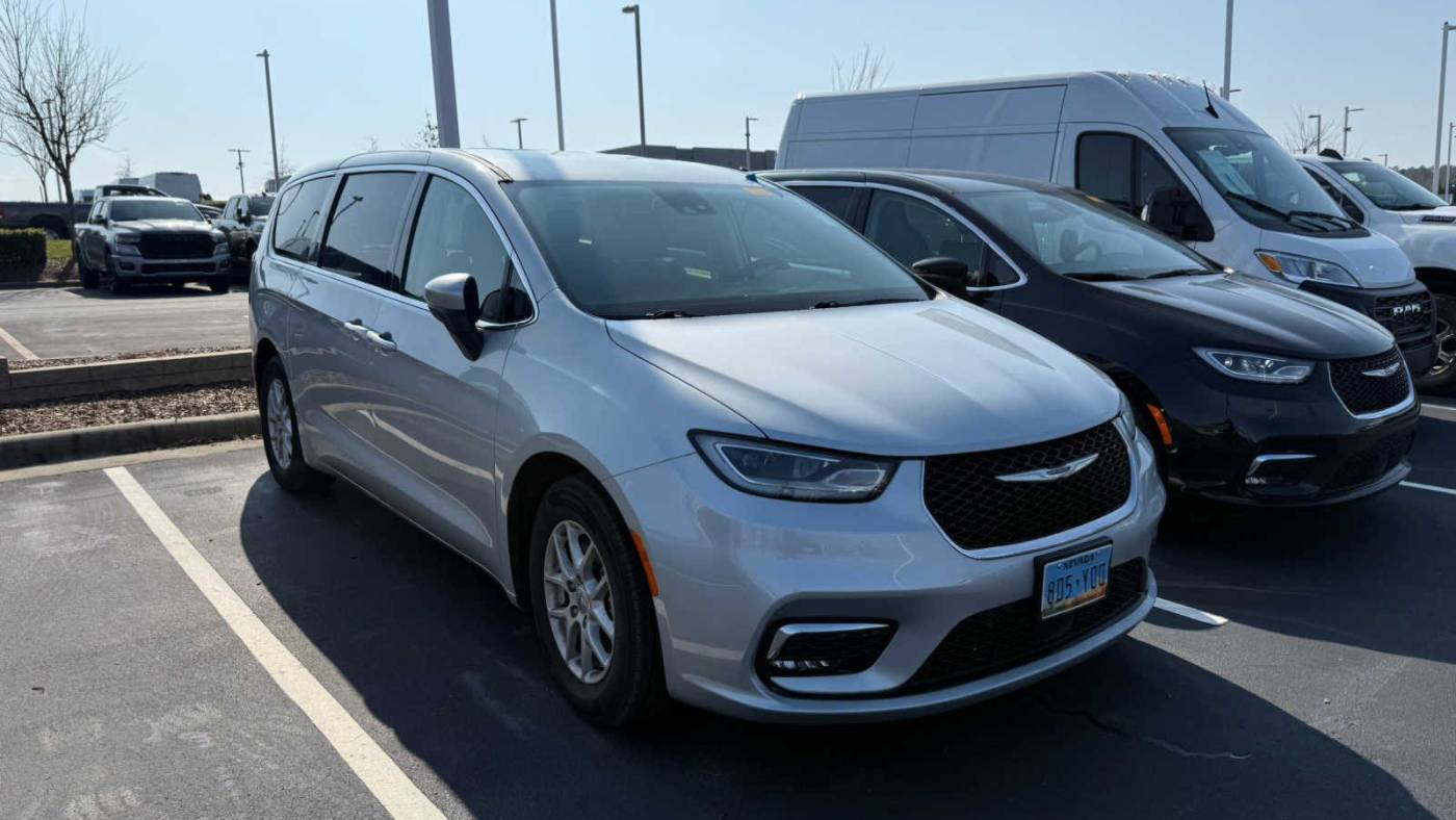 2023 Chrysler Pacifica Touring L — Minivan — 60,950 mi — Concord, NC