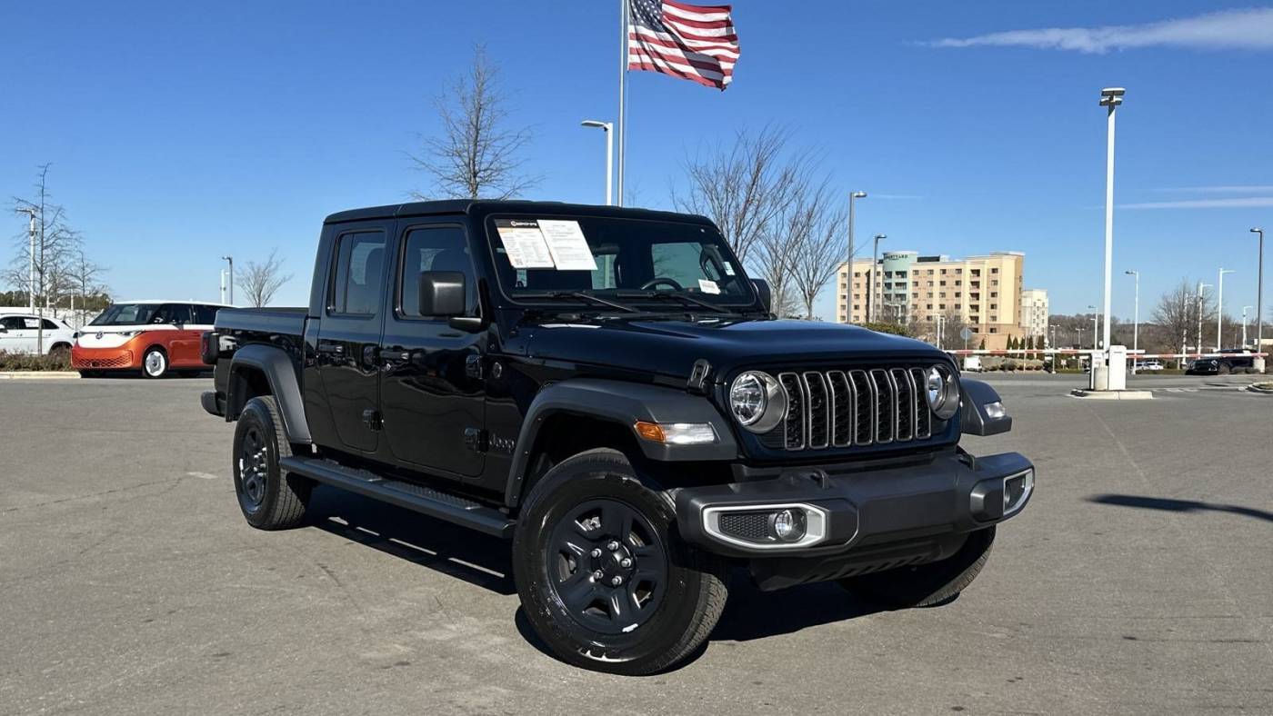 2024 Jeep Gladiator Sport — Pickup Truck — 2,643 mi — Concord, NC