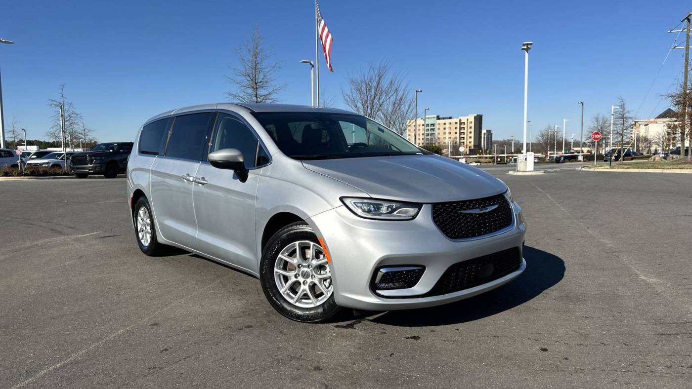 2023 Chrysler Pacifica Touring L — Minivan — 59,075 mi — Concord, NC