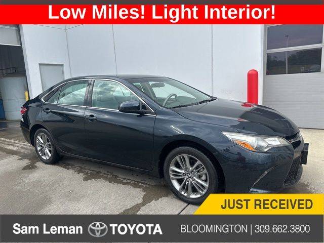 2017 Toyota Camry SE — Sedan — 64,315 mi — Bloomington, IL
