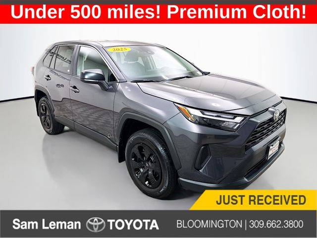 2025 Toyota RAV4 LE — SUV — 502 mi — Bloomington, IL